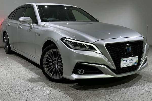 2018 Toyota Crown Hybrid G Executive GWS224