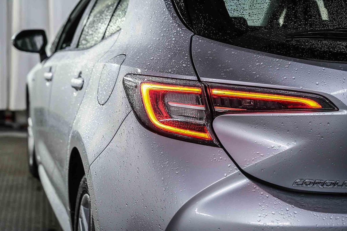 2022 Toyota Corolla Ascent Sport Hybrid ZWE211R