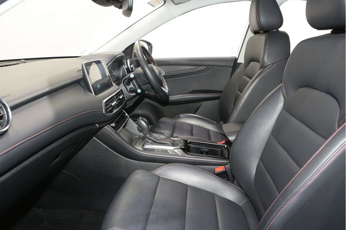 2024 MG HS Vibe SAS23