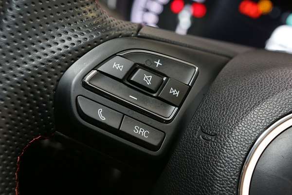 2024 MG HS Vibe SAS23