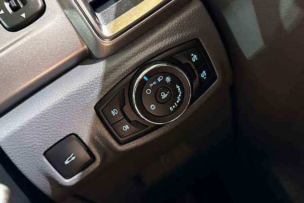 2015 Ford Everest Trend UA 3.2L