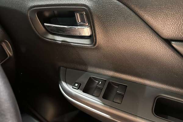 2023 Mitsubishi Triton GLX-R MR Rear Wheel Drive