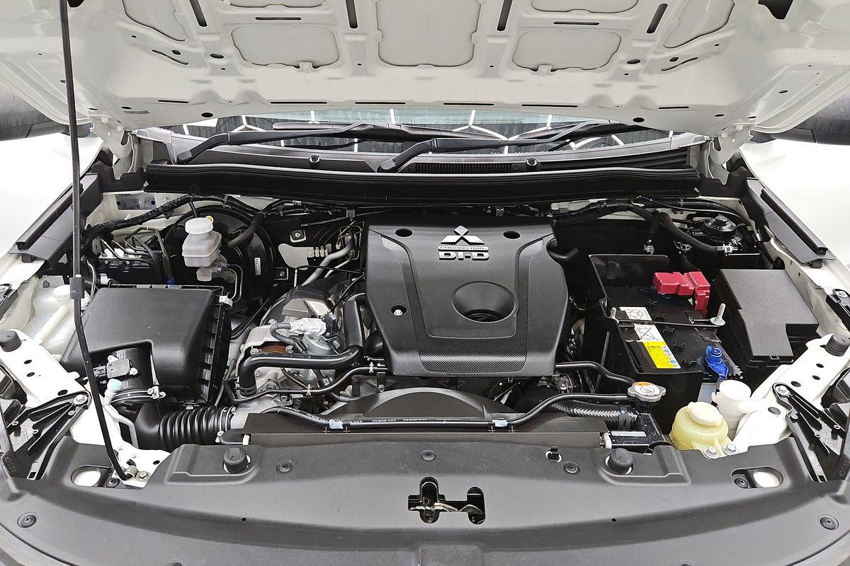 2021 Mitsubishi Triton GLX MR 4X4