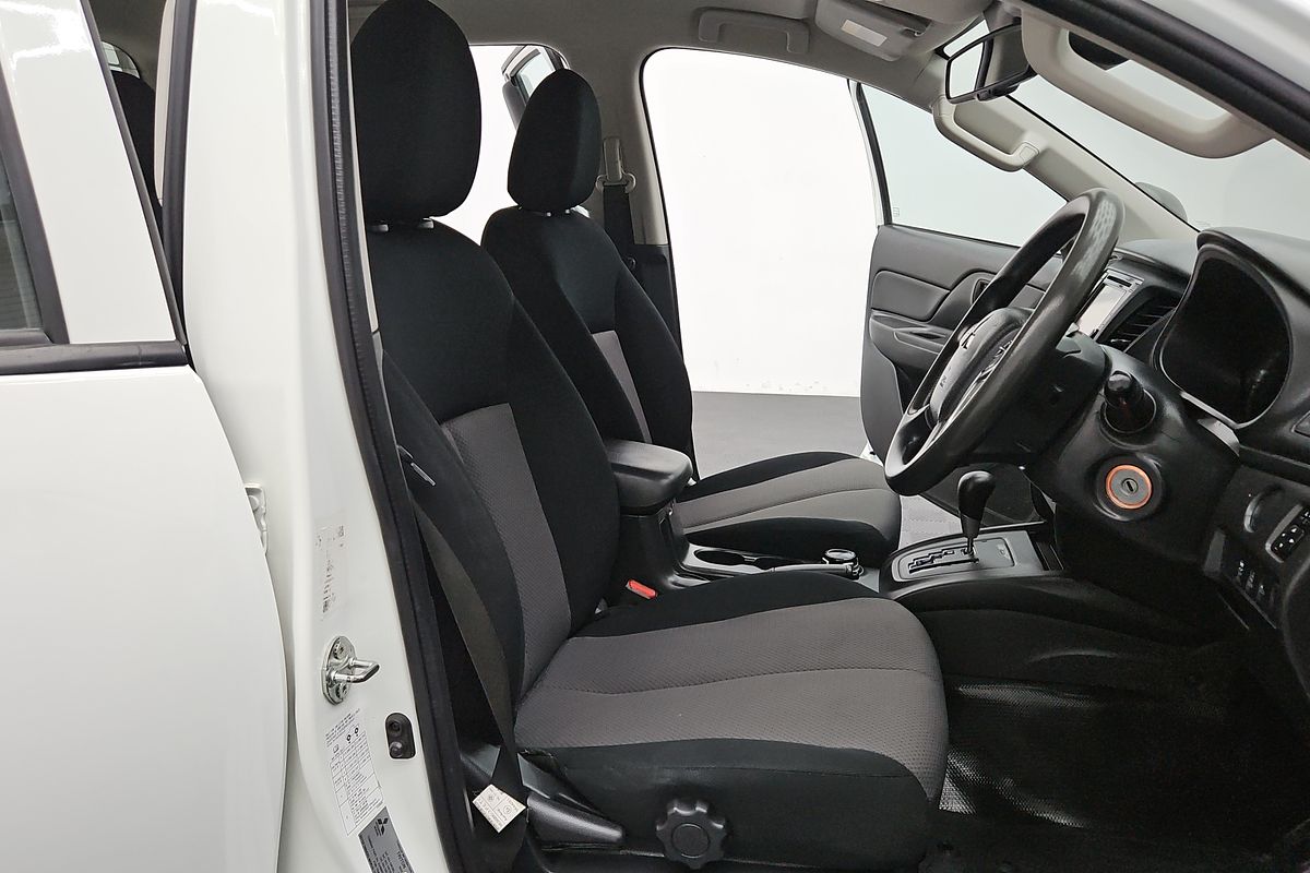 2021 Mitsubishi Triton GLX MR 4X4