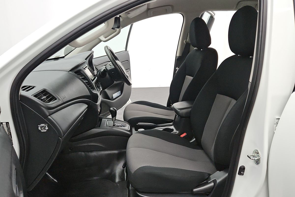 2021 Mitsubishi Triton GLX MR 4X4