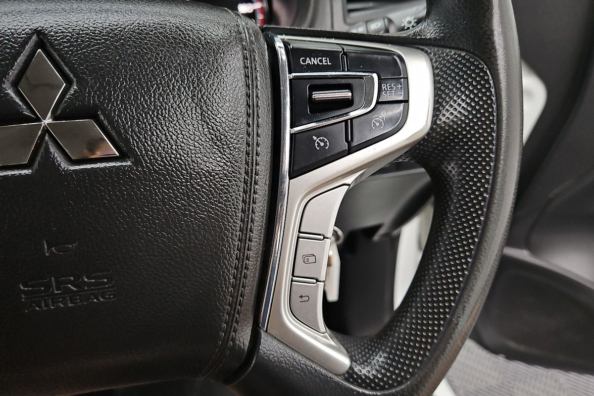 2021 Mitsubishi Triton GLX MR 4X4