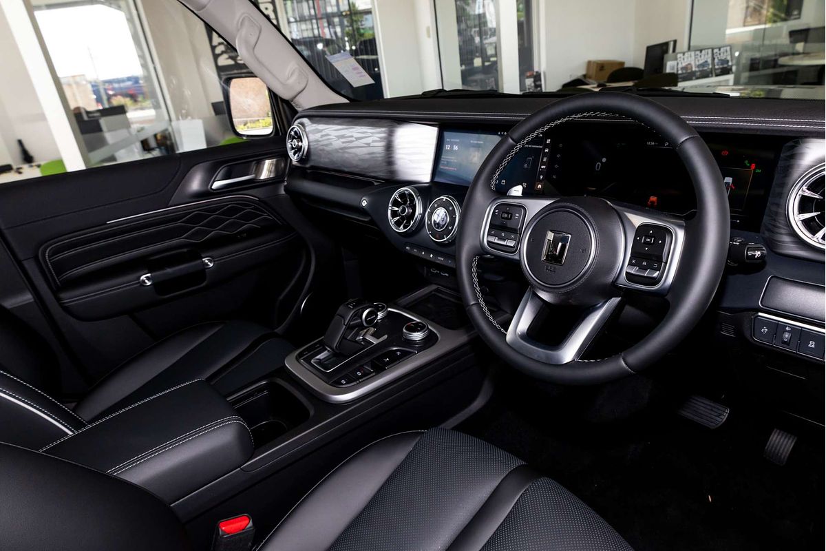 2025 GWM Tank 300 Ultra P01