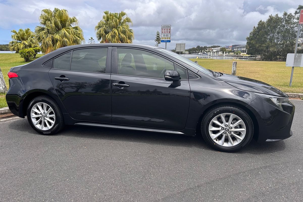 2020 Toyota Corolla Ascent Sport MZEA12R