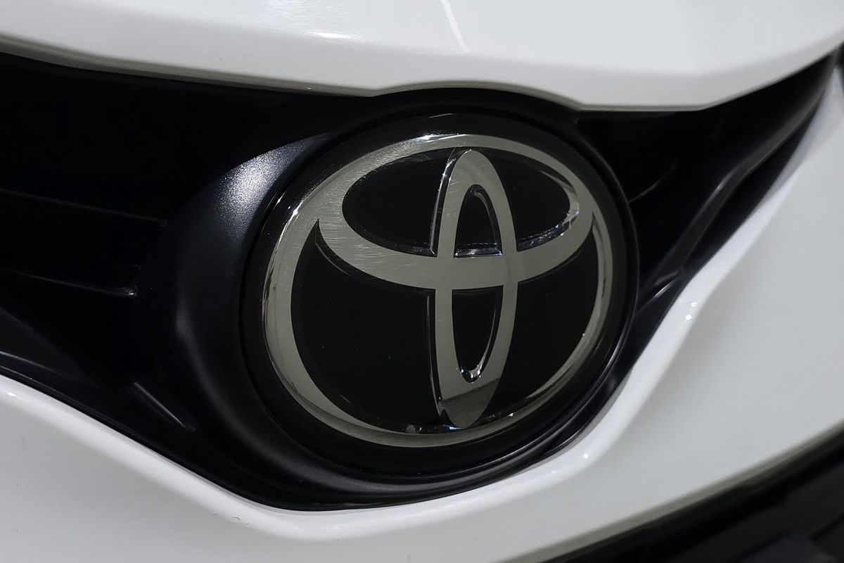 2022 Toyota Camry Ascent AXVA70R