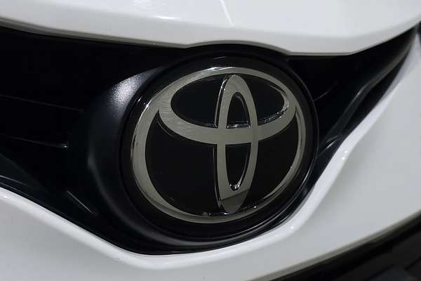 2022 Toyota Camry Ascent AXVA70R