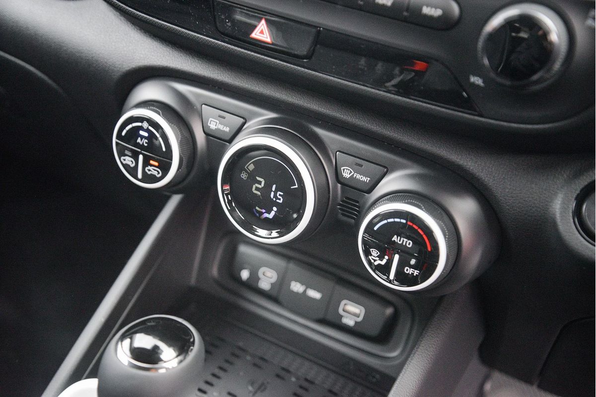 2023 Hyundai Venue Elite QX.V5