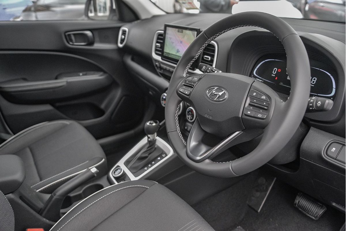 2023 Hyundai Venue Elite QX.V5