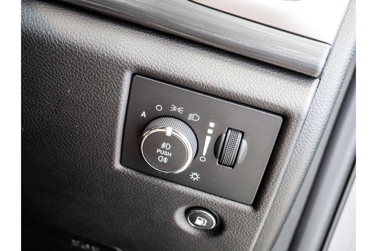 2021 Jeep Grand Cherokee Night Eagle WK