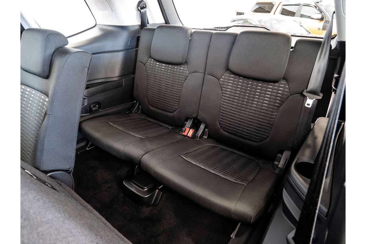 2025 Ford Everest Ambiente 2.0L