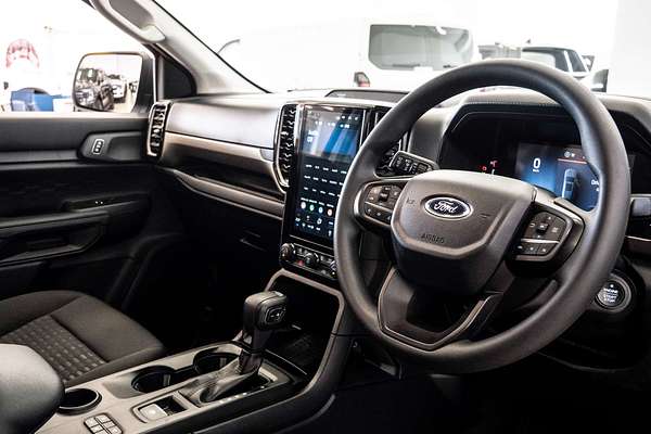 2025 Ford Everest Ambiente 2.0L