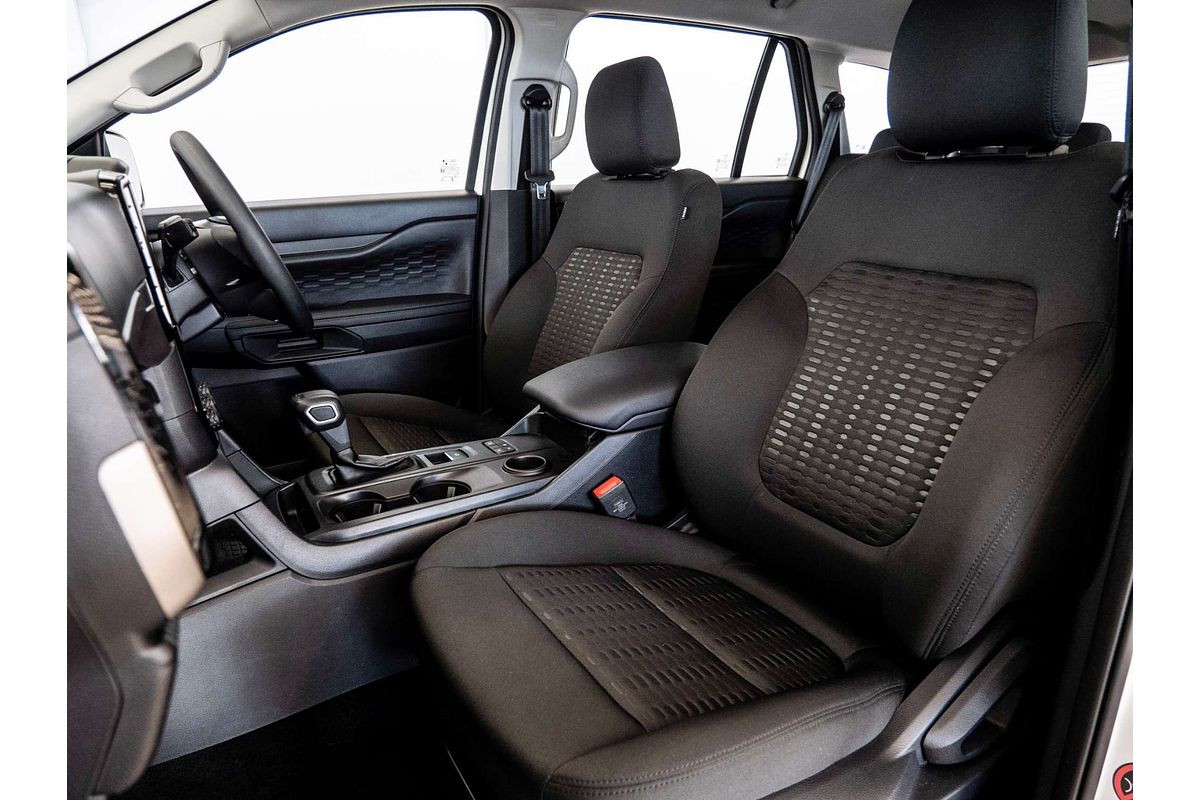 2025 Ford Everest Ambiente 2.0L