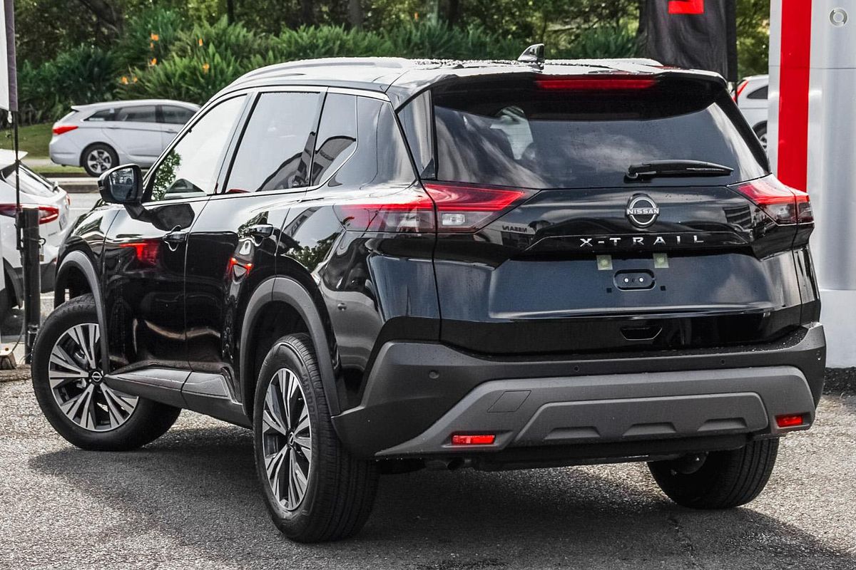 2025 Nissan X-TRAIL ST-L T33