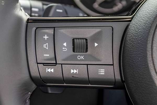 2025 Nissan X-TRAIL ST-L T33