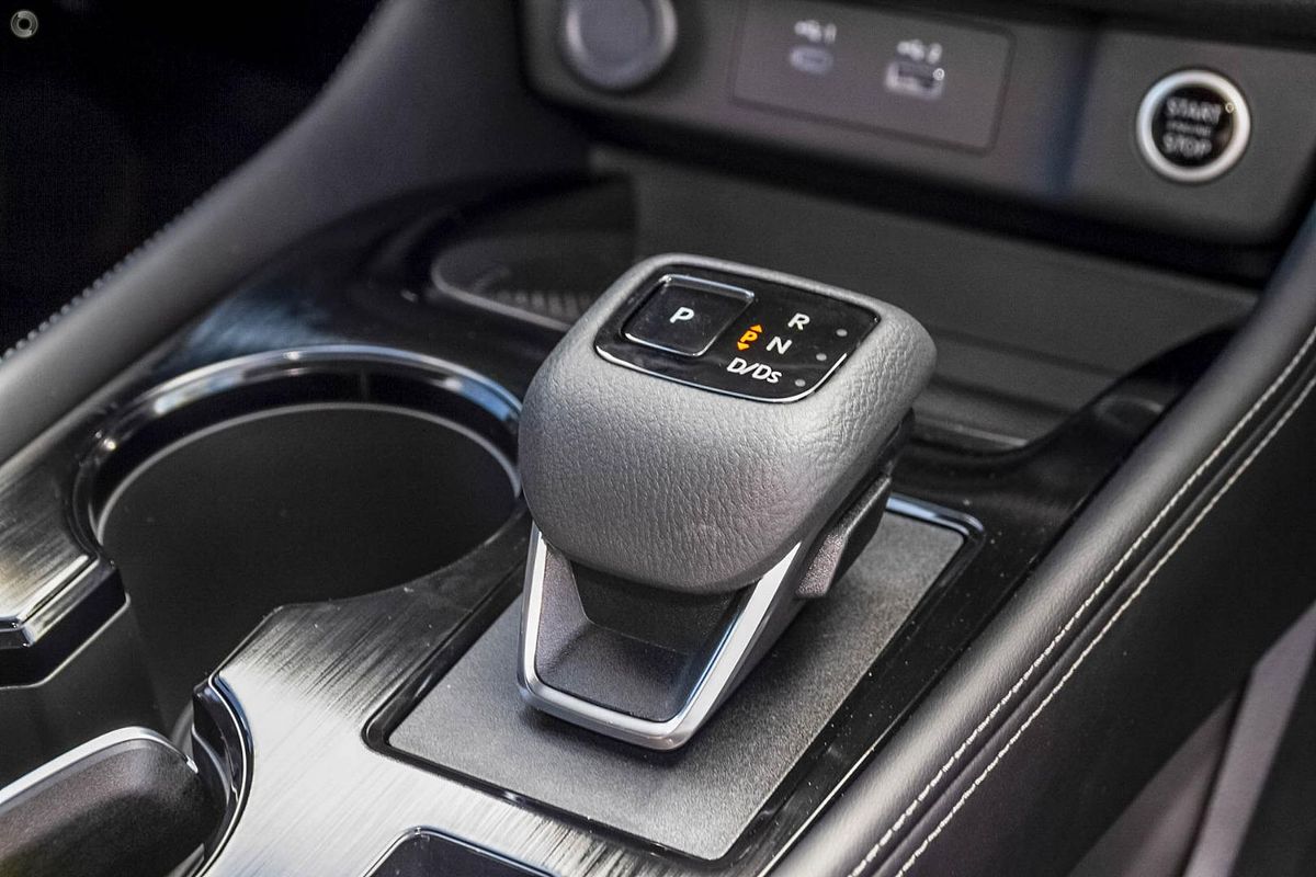 2025 Nissan X-TRAIL ST-L T33