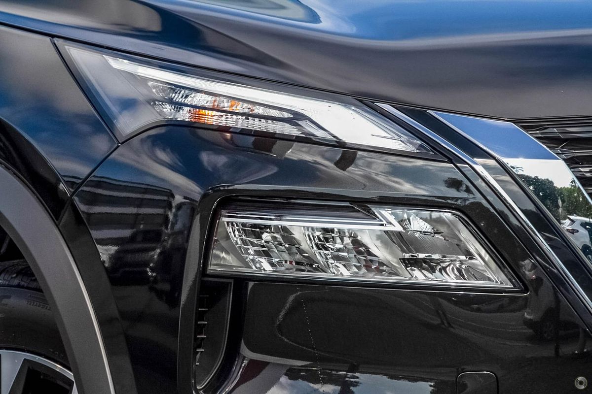 2025 Nissan X-TRAIL ST-L T33