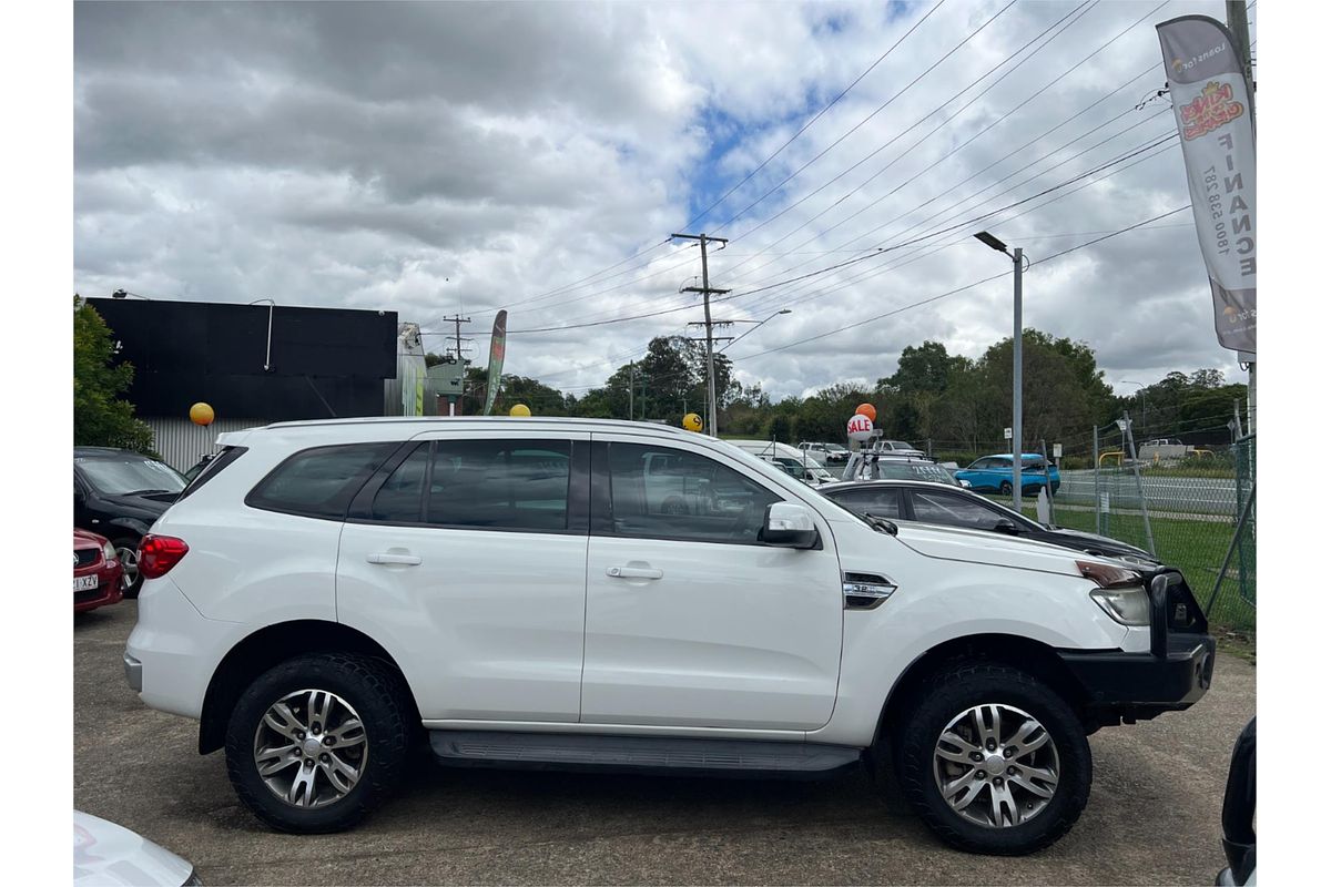 2016 Ford Everest Trend UA