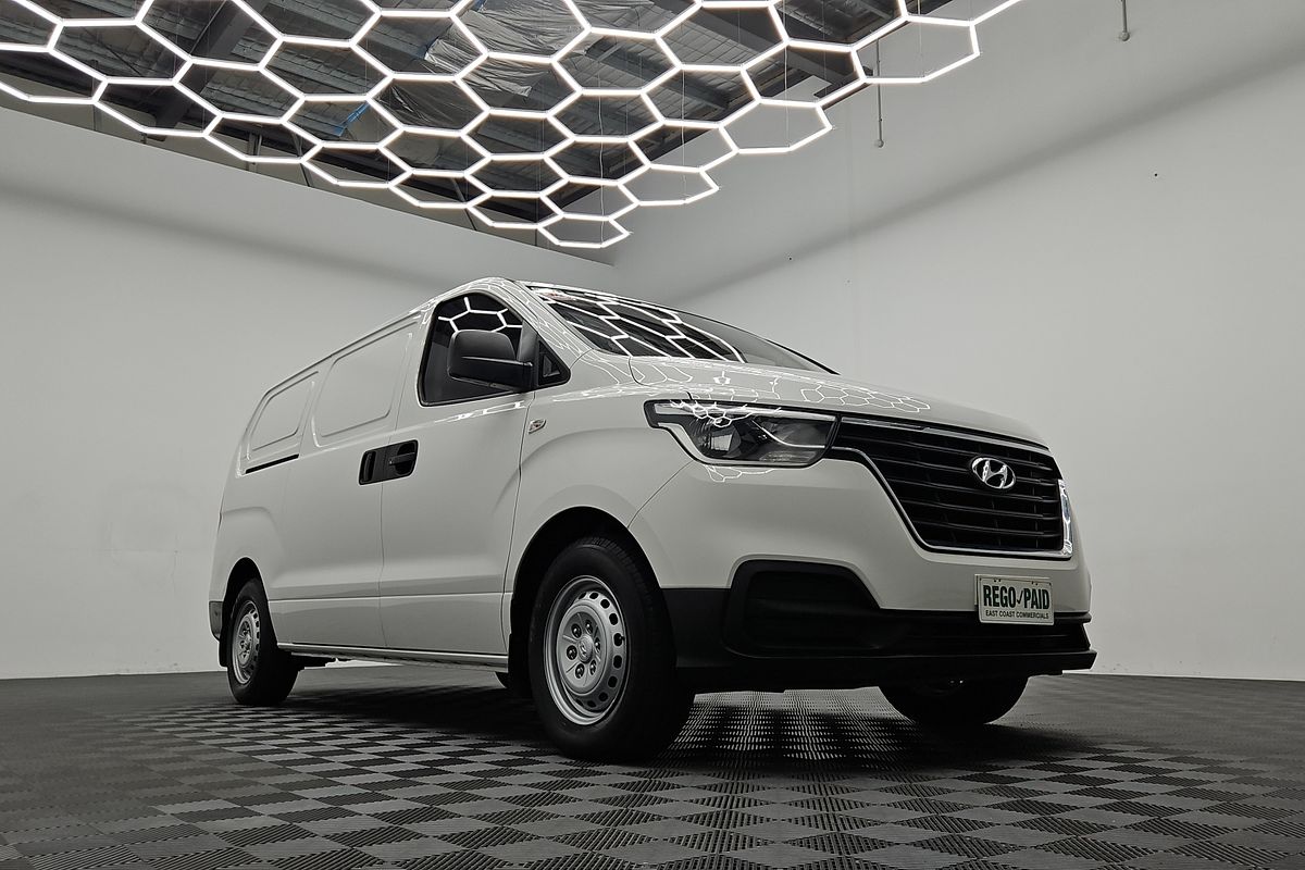 2020 Hyundai iLoad  TQ4