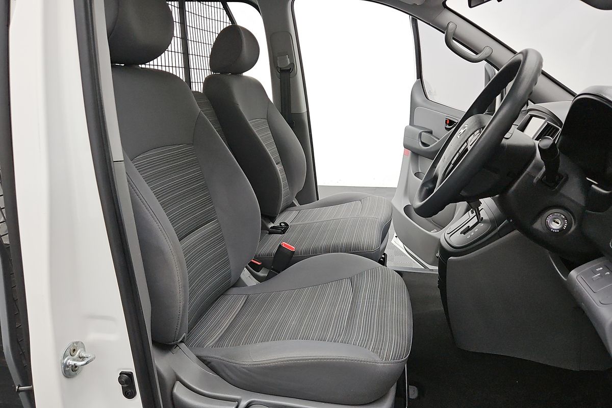 2020 Hyundai iLoad  TQ4