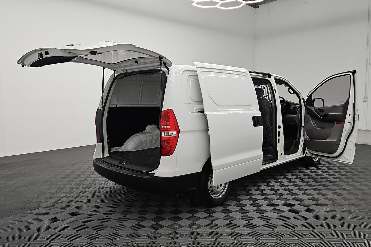 2020 Hyundai iLoad  TQ4