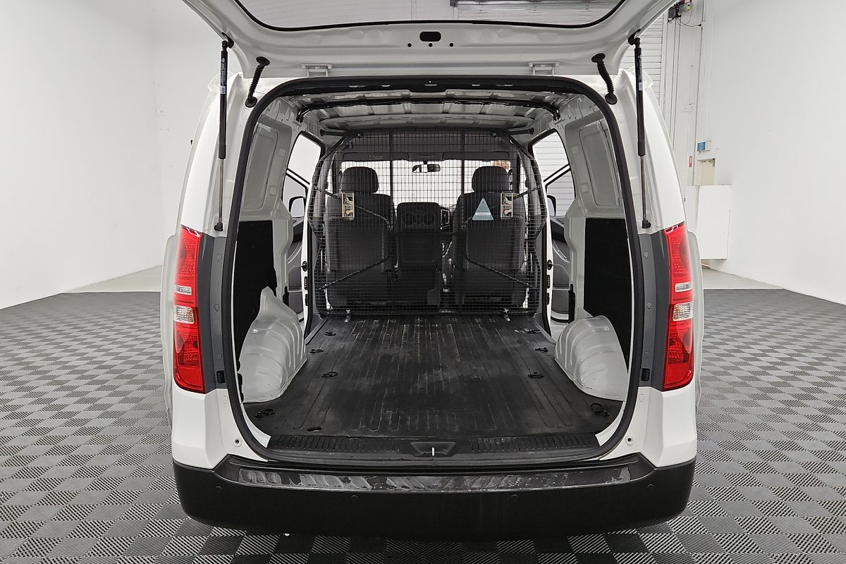 2020 Hyundai iLoad  TQ4