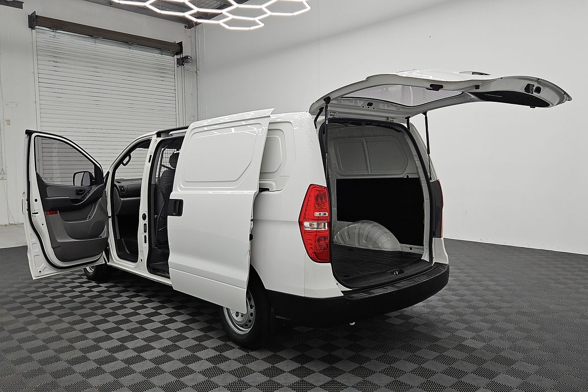 2020 Hyundai iLoad  TQ4