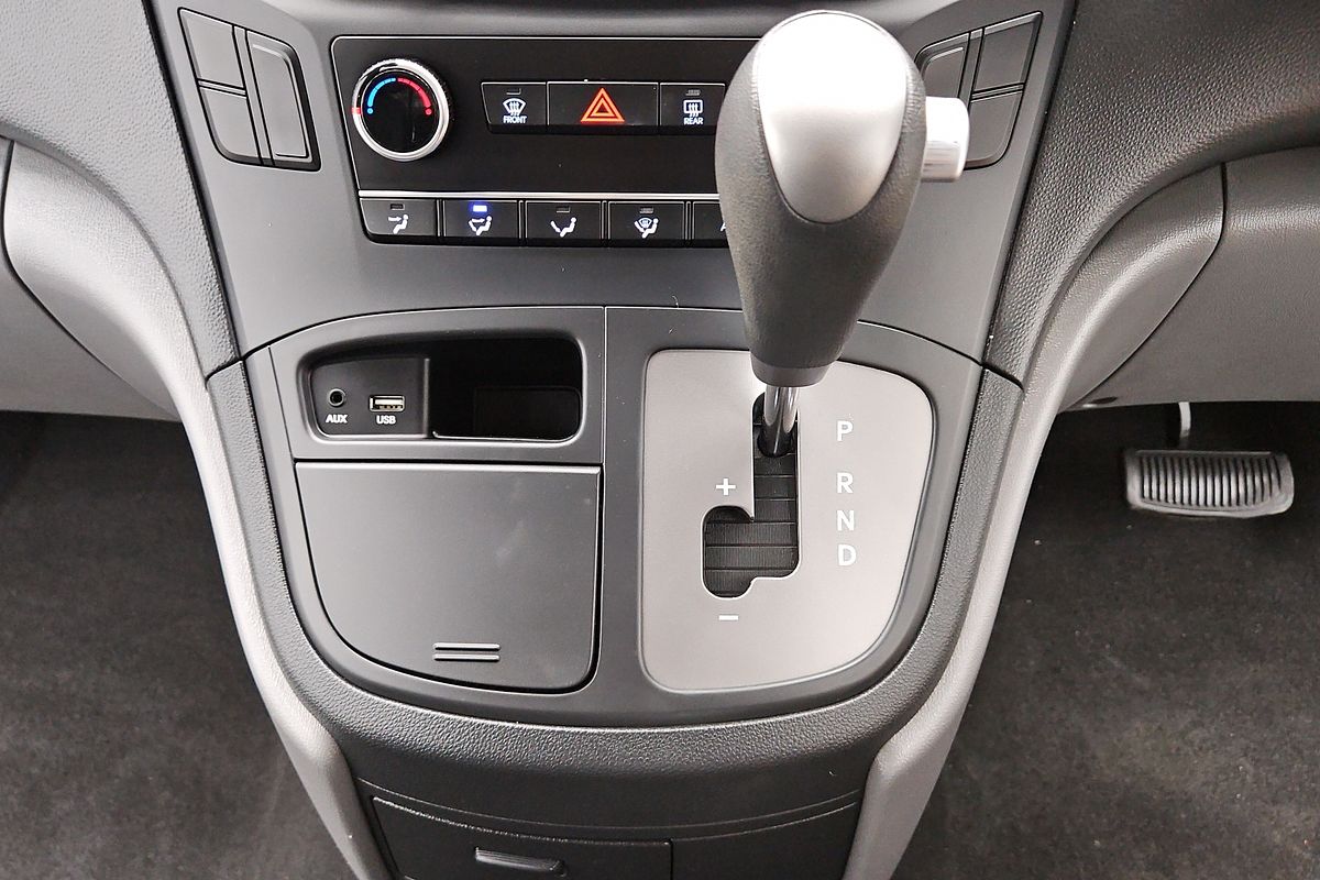 2020 Hyundai iLoad  TQ4