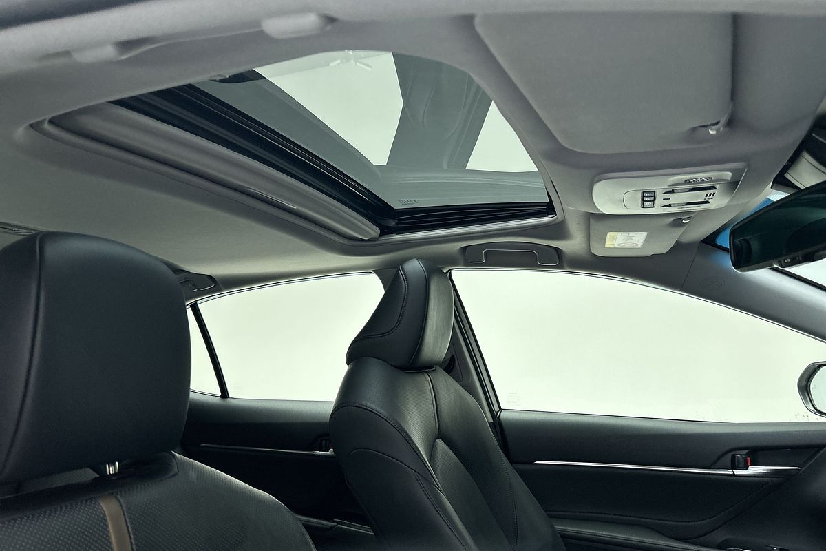 2018 Toyota Camry SL AXVH71R