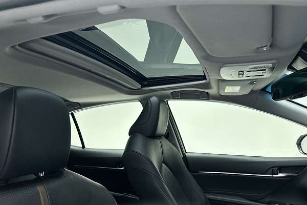 2018 Toyota Camry SL AXVH71R