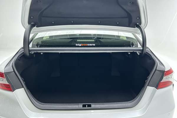 2018 Toyota Camry SL AXVH71R