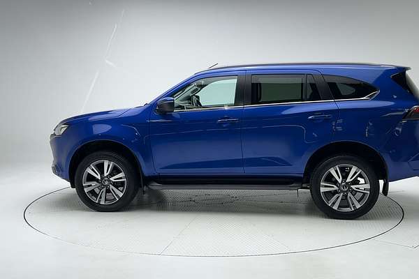 2022 Isuzu MU-X LS-T