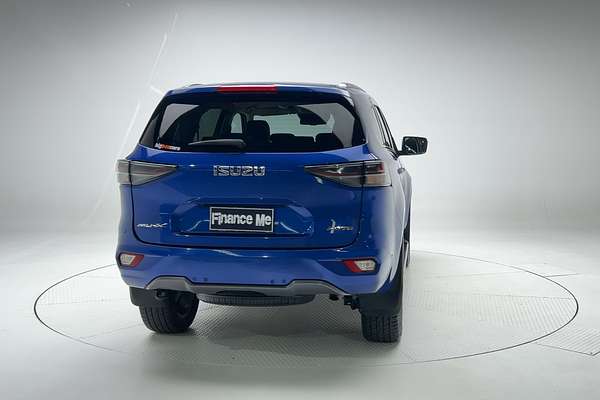 2022 Isuzu MU-X LS-T
