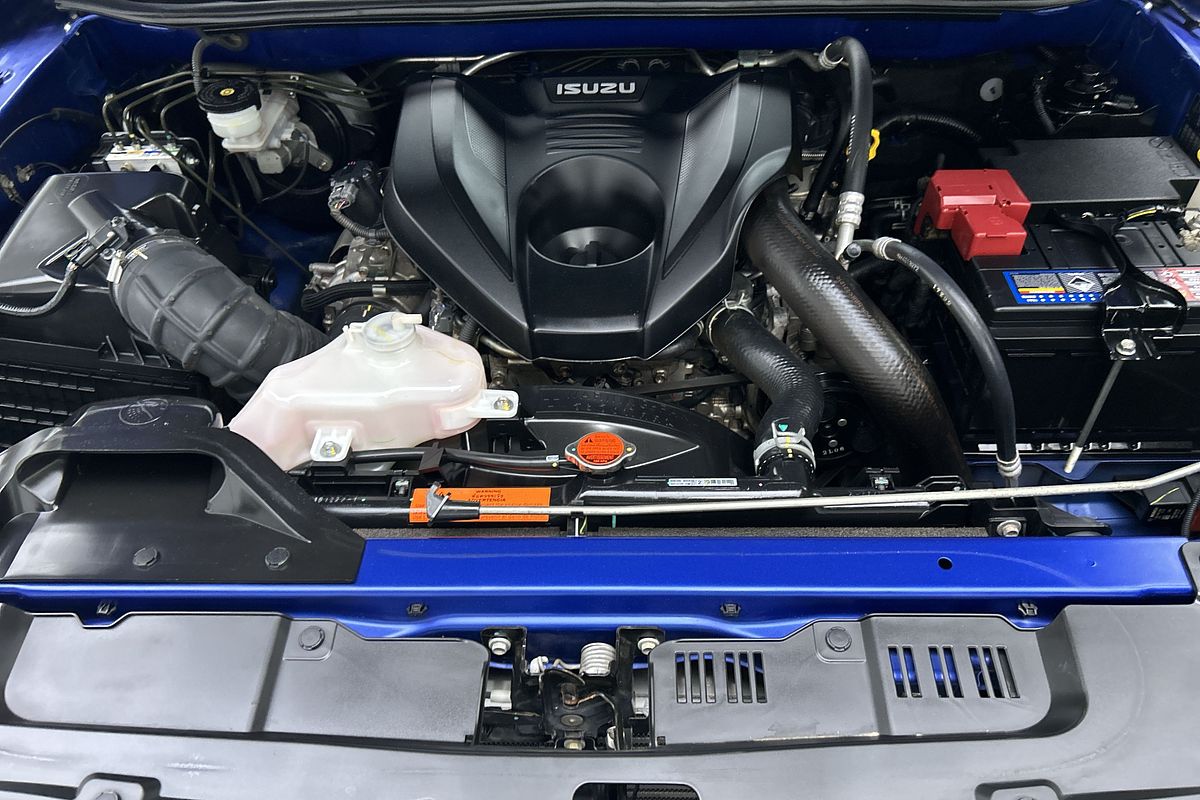 2022 Isuzu MU-X LS-T