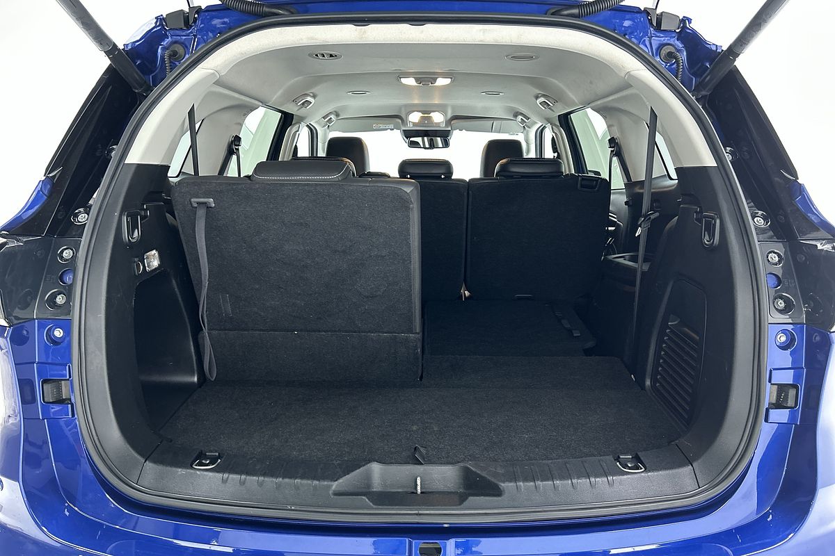 2022 Isuzu MU-X LS-T