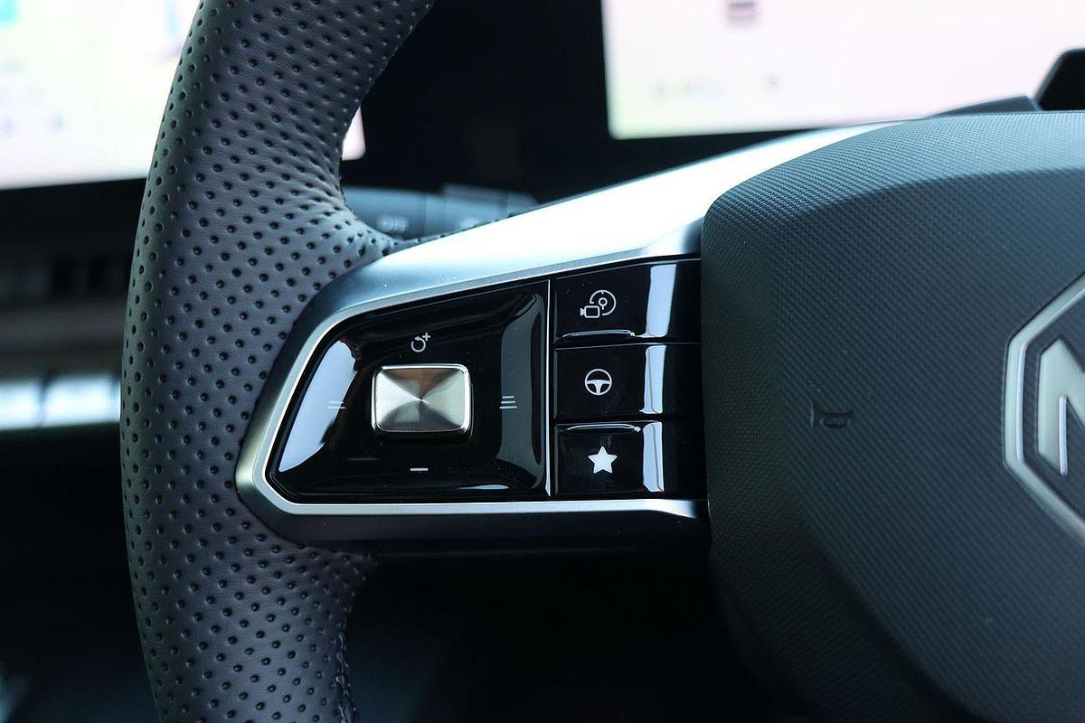 2025 MG QS Excite IS31