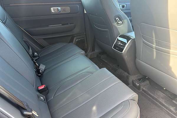 2025 Jaecoo J7 SHS Summit