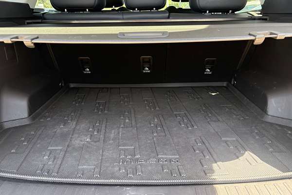 2025 Jaecoo J7 SHS Summit