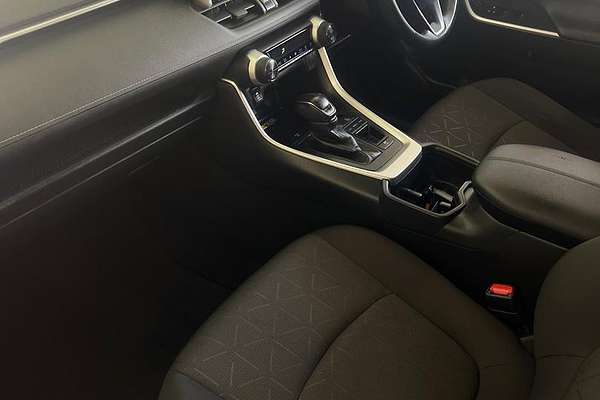 2021 Toyota RAV4 GXL AXAH52R