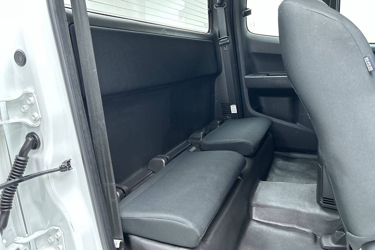 2019 Isuzu D-MAX SX High Ride Rear Wheel Drive