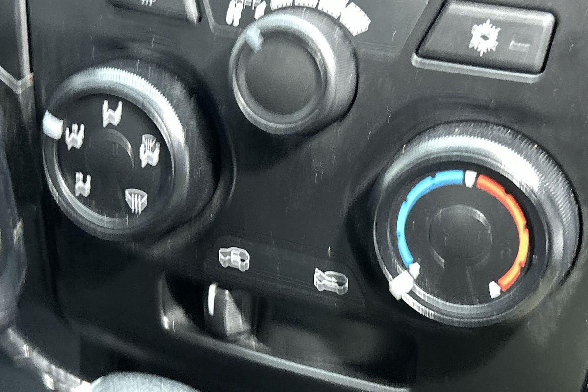 2019 Isuzu D-MAX SX High Ride Rear Wheel Drive