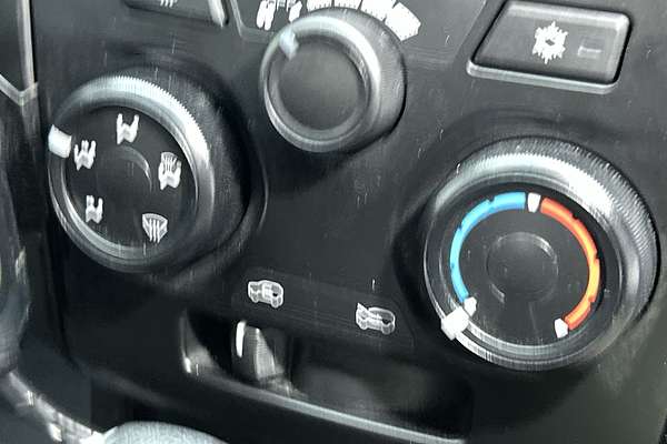 2019 Isuzu D-MAX SX High Ride Rear Wheel Drive