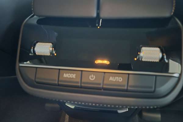 2025 LDV D90 Executive SV9A