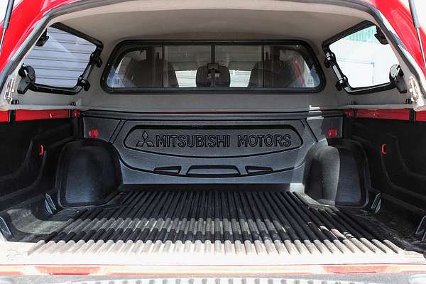 2013 Mitsubishi Triton GLX-R MN 4X4