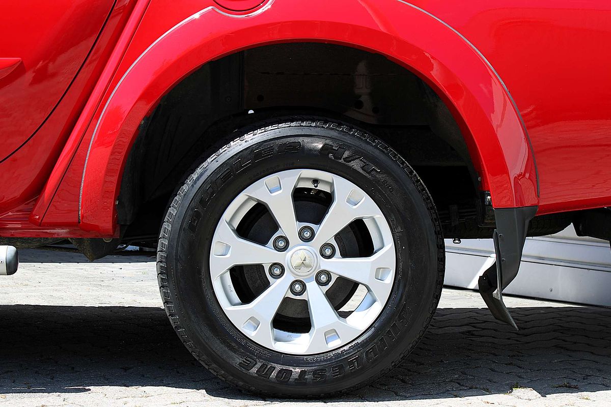 2013 Mitsubishi Triton GLX-R MN 4X4