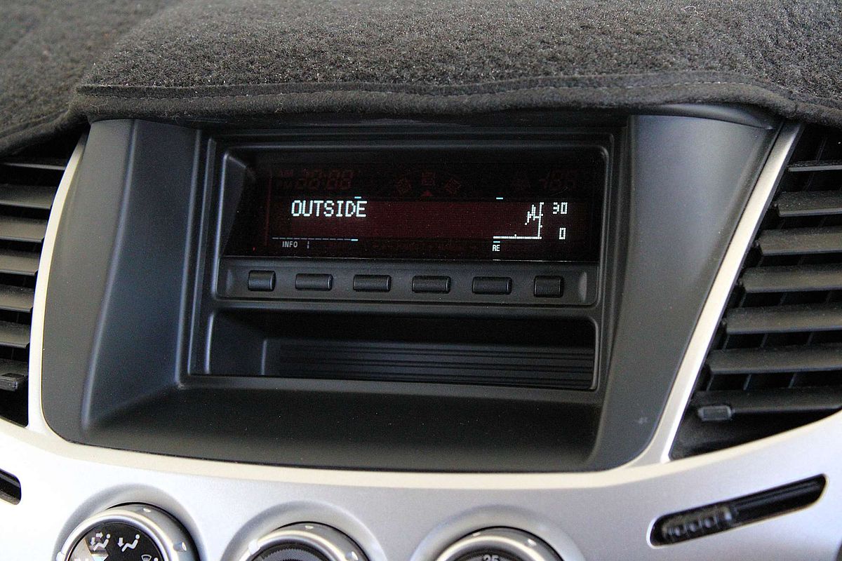 2013 Mitsubishi Triton GLX-R MN 4X4