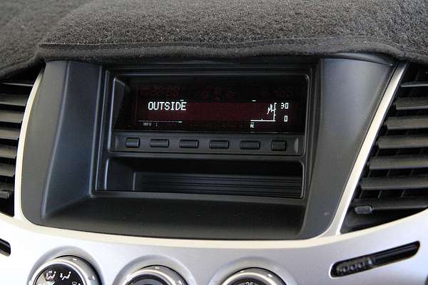 2013 Mitsubishi Triton GLX-R MN 4X4